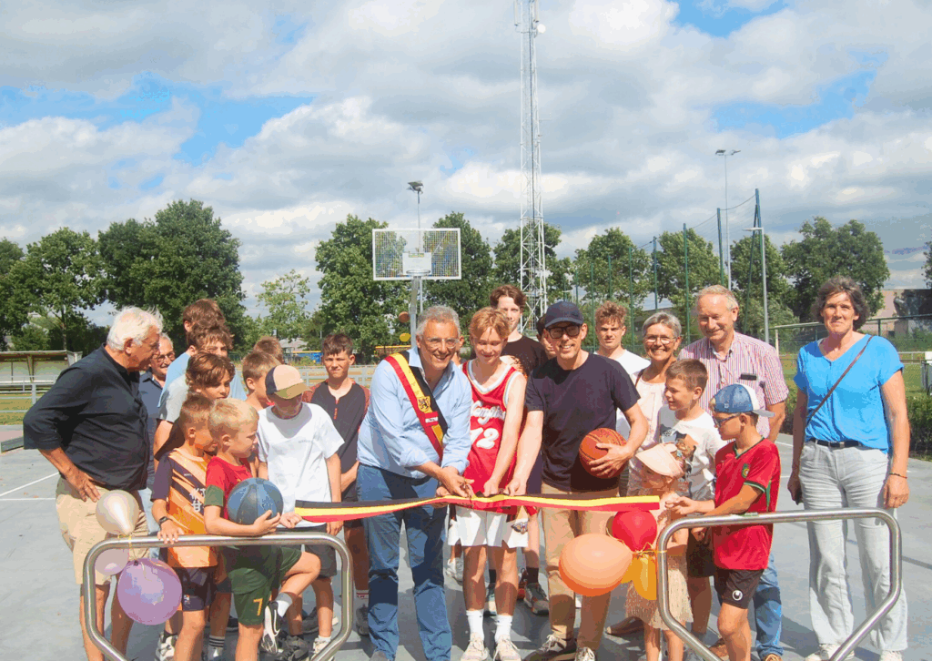 Damme opende nieuw basket- en skateterrein in Moerkerke