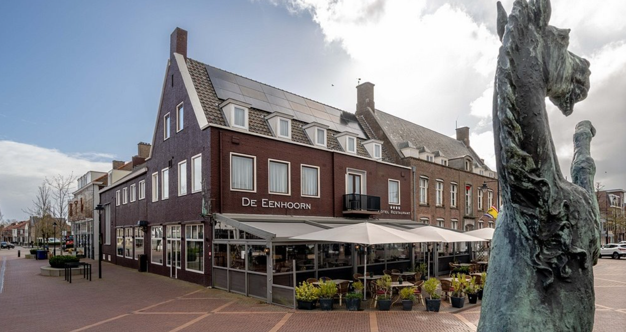 Hoera mosselen. Zo’n ommetje meer dan waard: Restaurant De Eenhoorn in Oostburg