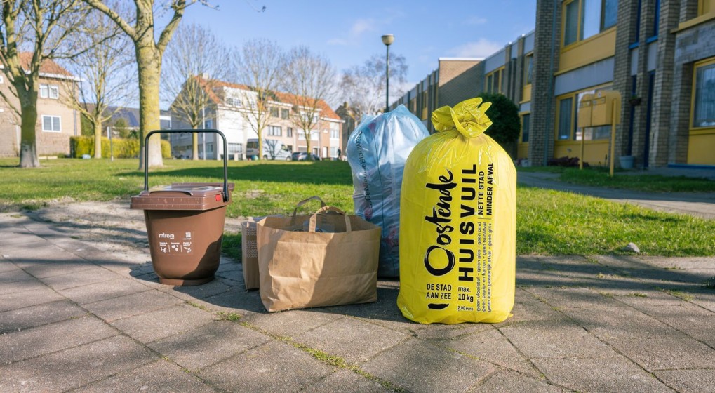 Oostende gaat de strijd aan tegen de meeuwen die vuilniszakken vernielen